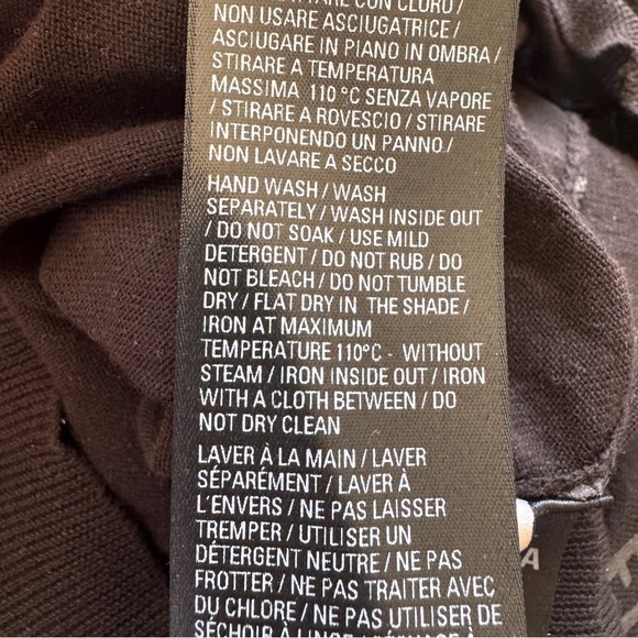 Balenciaga Logo Crop Knit Sweater - Picture 6 of 7